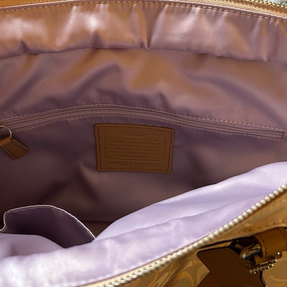 Coach NWOT East/West Signature Gallery Bag - Picture 12 of 17